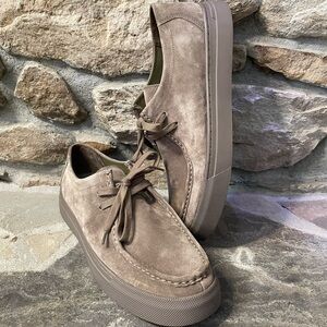 NWOB Vince Suede Sneakers